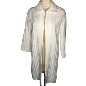 Bradley white sweater Medium Wintuk Vintage Knit Long Sleeve Cardigan Duster